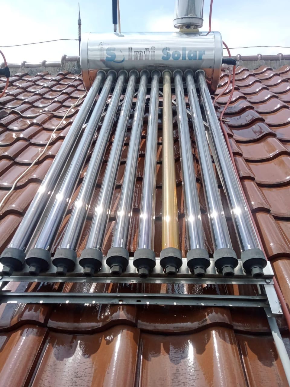Pemasangan Water Heater Solar Mataharo